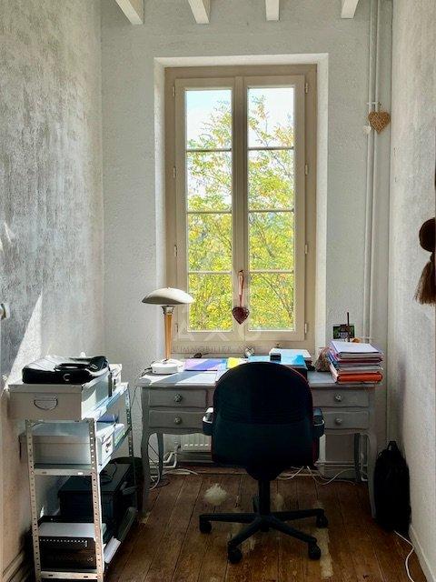 Maison - 181 m² - 8 pièces