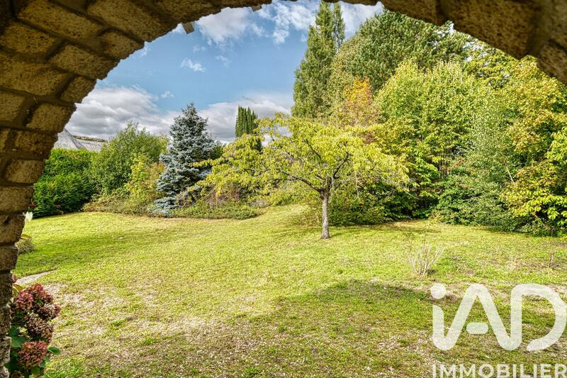 Maison - 288 m² - 10 pièces