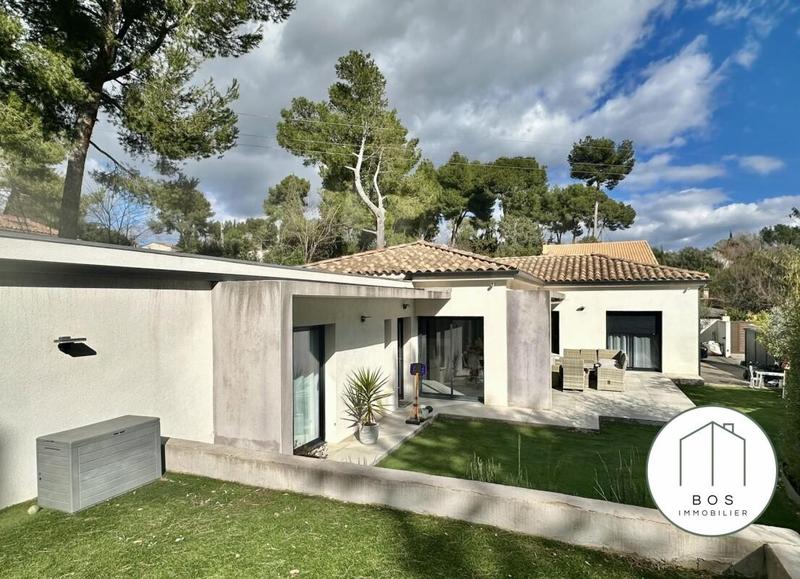 Villa - 141 m² - 6 pièces