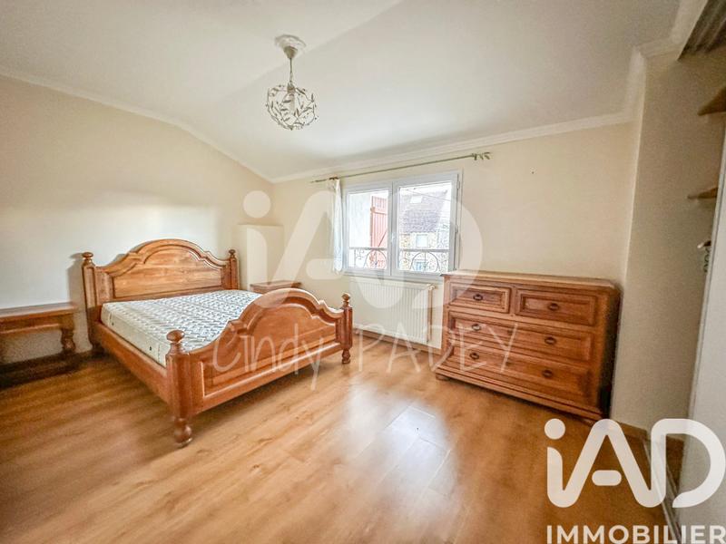 Maison - 105 m² - 4 pièces