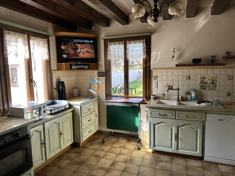 Maison - 220 m² - 6 pièces