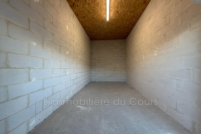 Parking / Garage - 18 m²