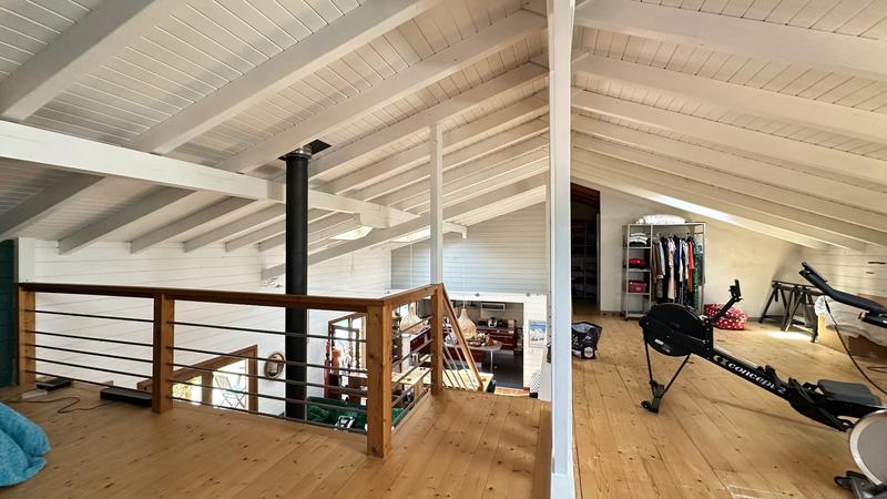 Maison de bois - 160 m² - 6 pièces