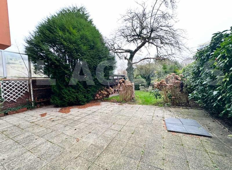 Maison - 309 m² - 12 pièces