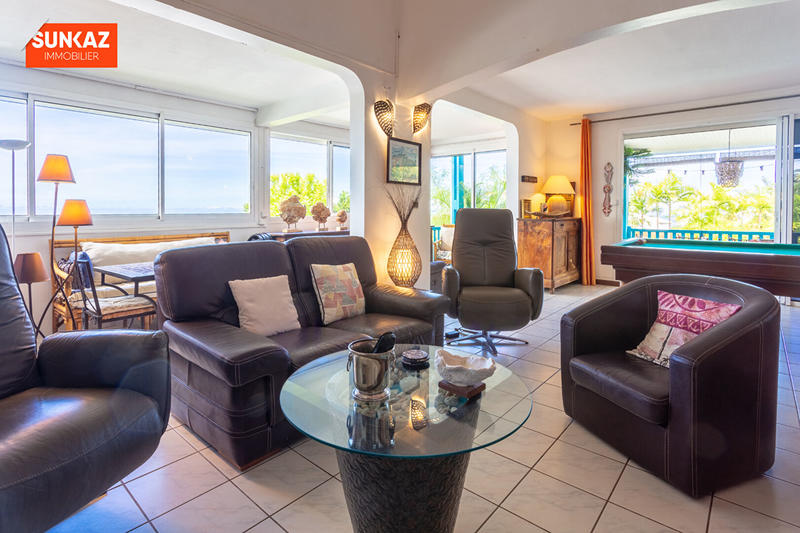 Maison - 176 m² - 6 pièces