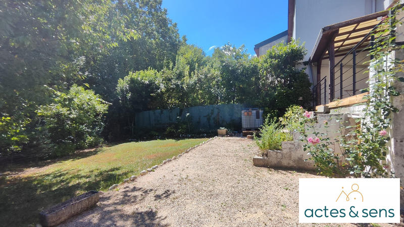 Maison - 94 m² - 6 pièces