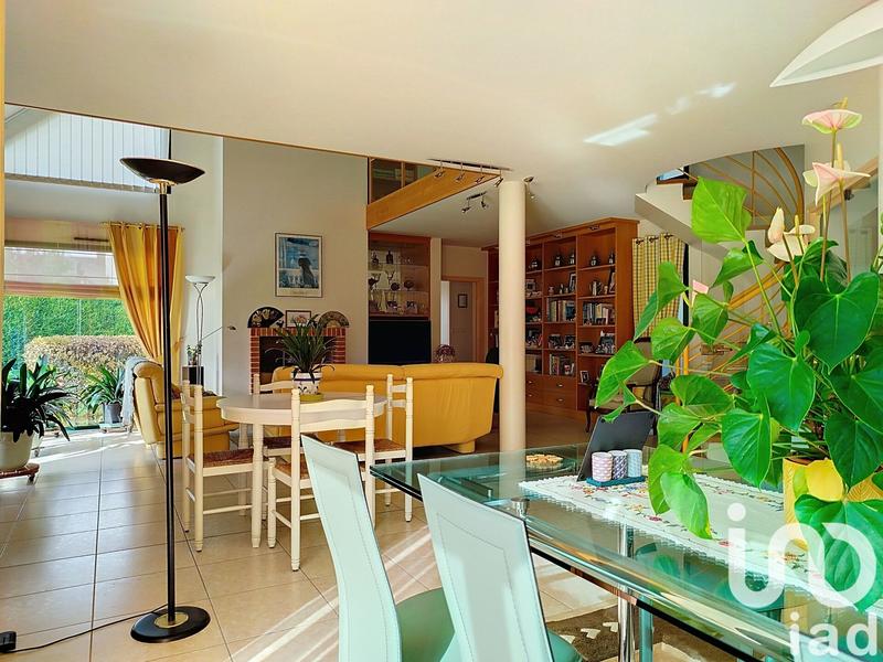 Maison - 227 m² - 8 pièces