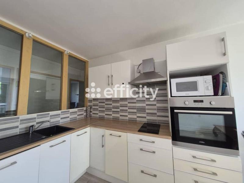 Appartement - 65 m² - 4 pièces