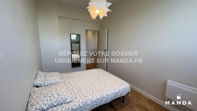Chambre - 12 m² - 5 pièces