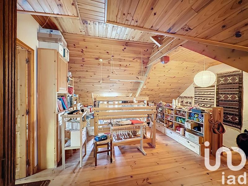 Maison - 205 m² - 7 pièces