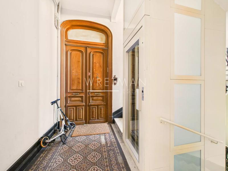 Appartement - 121 m² - 5 pièces