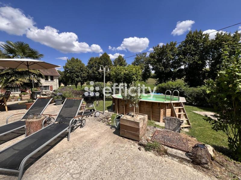 Maison - 211 m² - 9 pièces