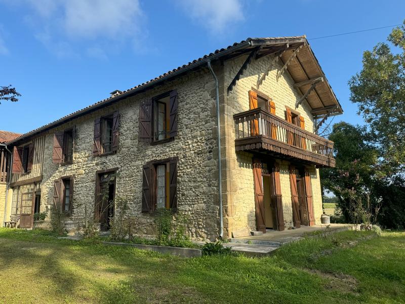Maison ancienne - 185 m² - 5 pièces