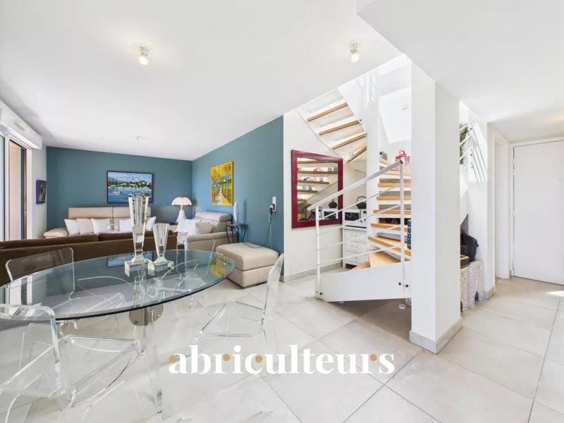 Appartement - 80 m² - 3 pièces