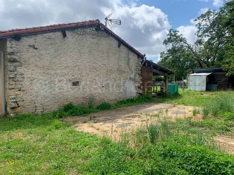 Maison en pierre - 83 m² - 3 pièces