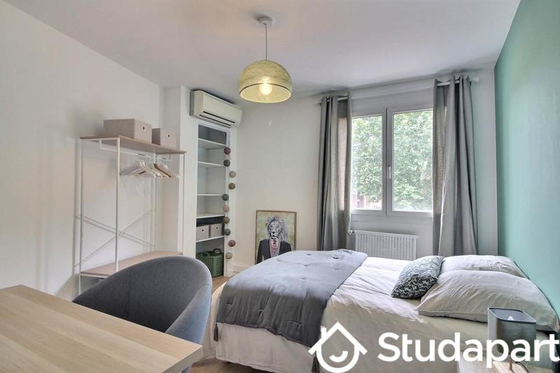 Chambre - 9 m² - 1 pièce