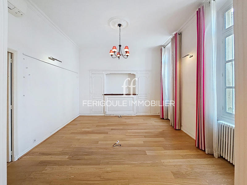 Appartement - 135 m² - 5 pièces