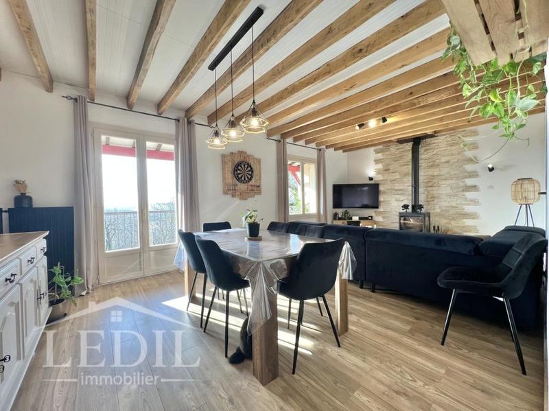 Maison - 135 m² - 5 pièces