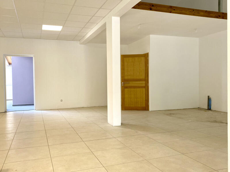 Local commercial - 231 m²