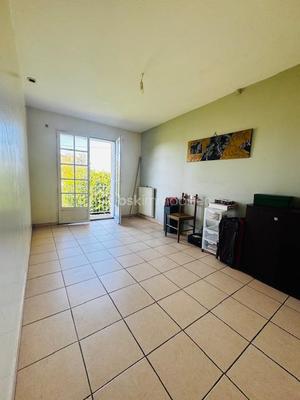 Pavillon - 200 m² - 6 pièces