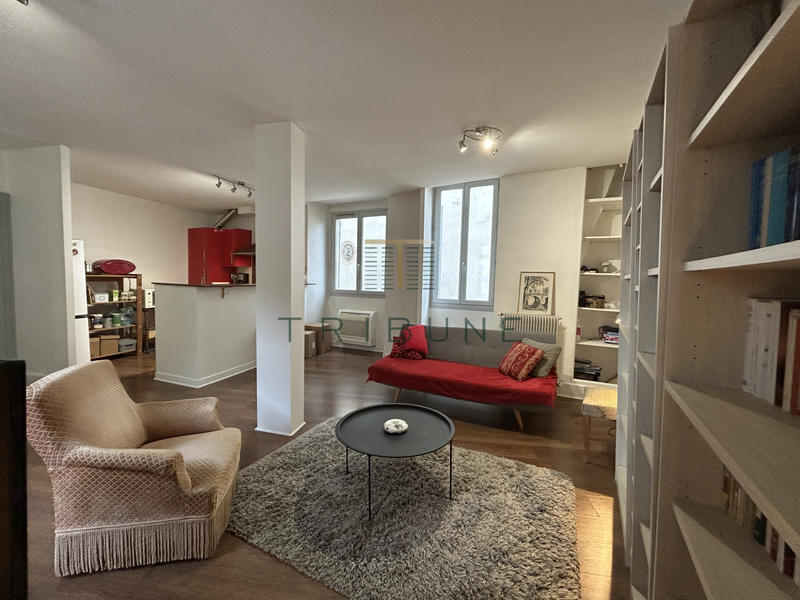 Appartement - 82 m² - 4 pièces