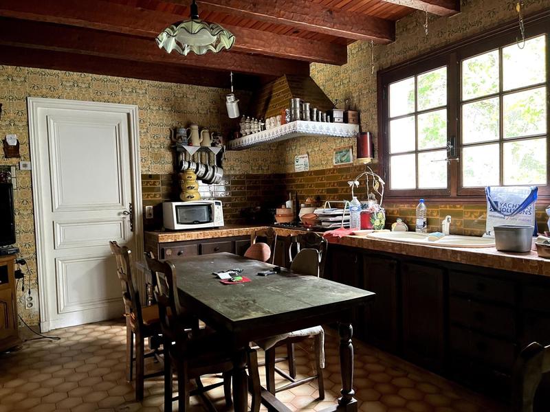 Maison - 200 m² - 9 pièces