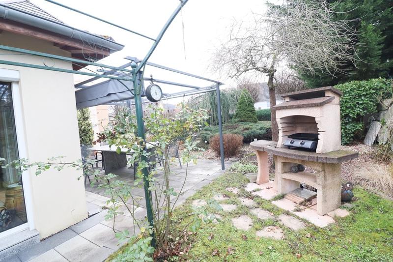 Maison - 251 m² - 6 pièces