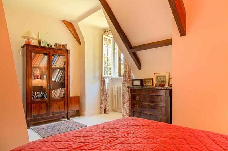 Maison - 206 m² - 6 pièces