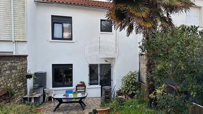 Maison - 85 m² - 4 pièces