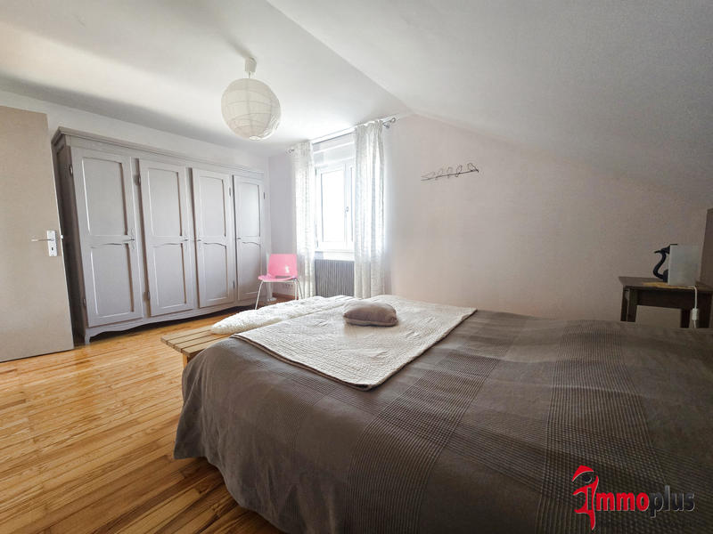 Maison - 137 m² - 7 pièces