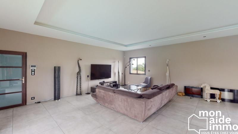 Maison contemporaine - 392 m² - 9 pièces