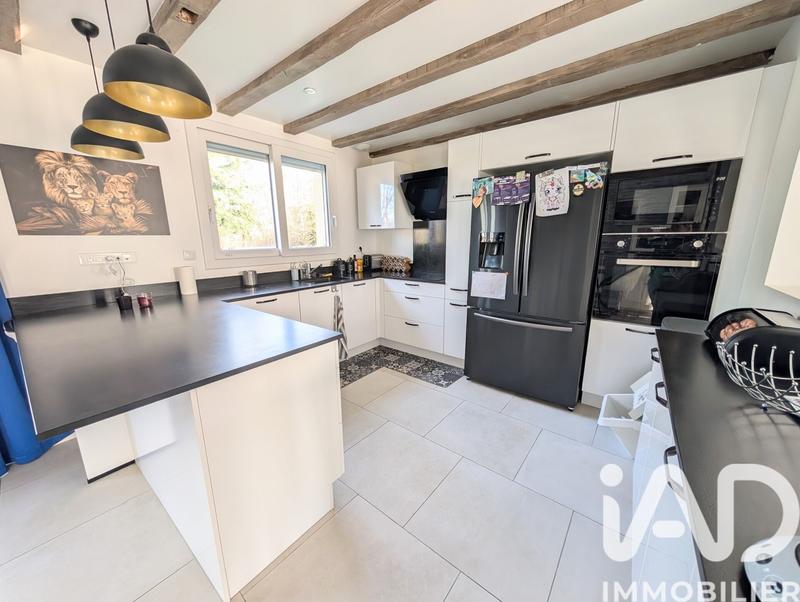 Maison - 141 m² - 8 pièces