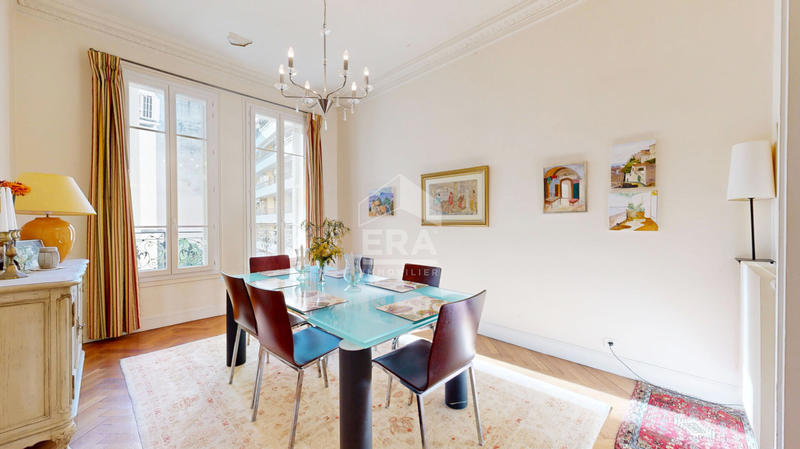 Appartement - 118 m² - 5 pièces