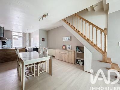 Maison - 83 m² - 4 pièces