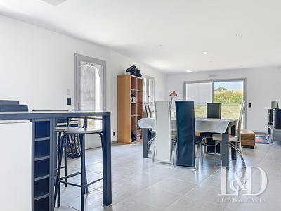 Maison - 107 m² - 4 pièces