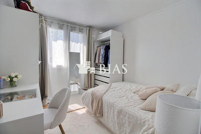 Appartement - 85 m² - 5 pièces