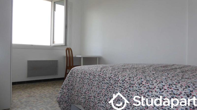 Chambre - 9 m² - 1 pièce