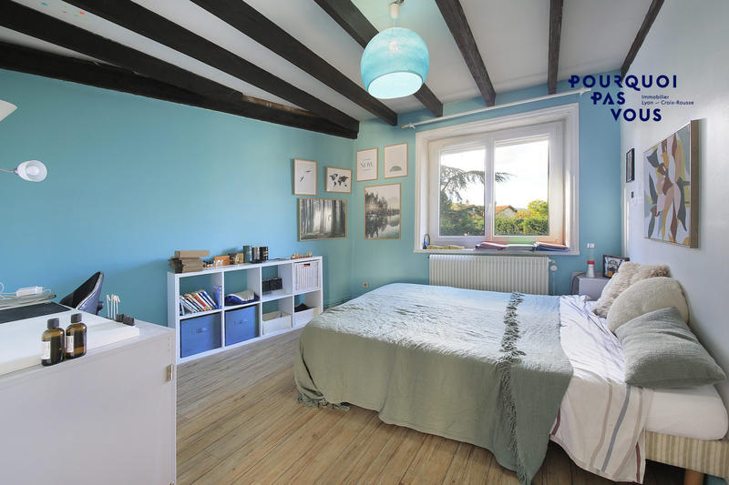 Maison - 260 m² - 8 pièces