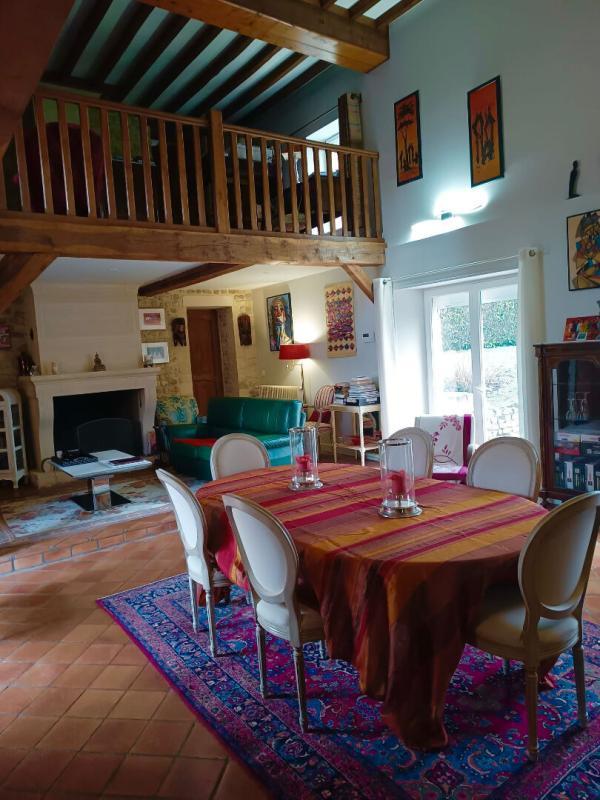 Maison - 220 m² - 8 pièces