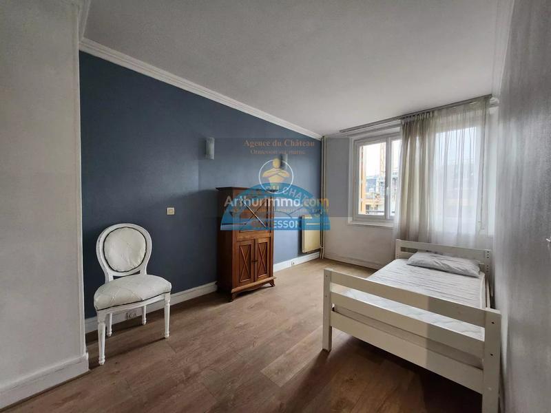 Appartement - 80 m² - 4 pièces