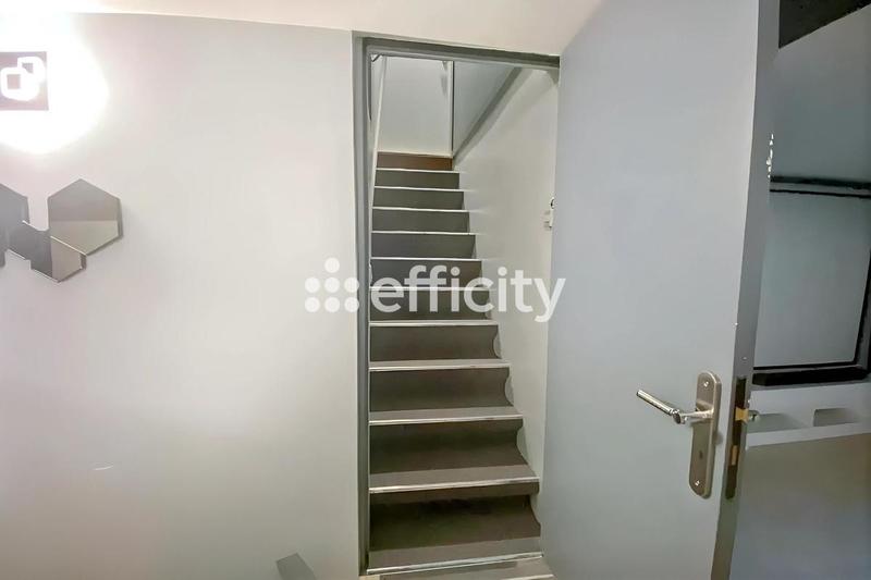 Pavillon - 85 m² - 6 pièces