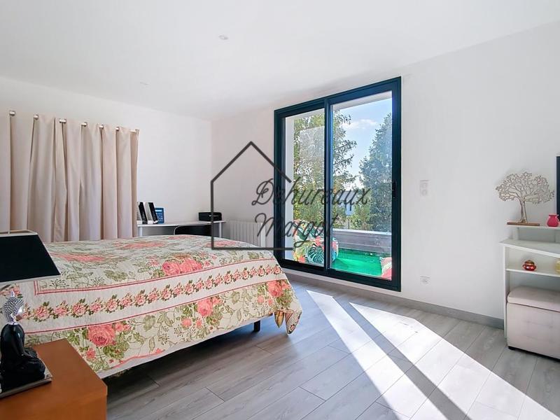 Maison - 192 m² - 7 pièces