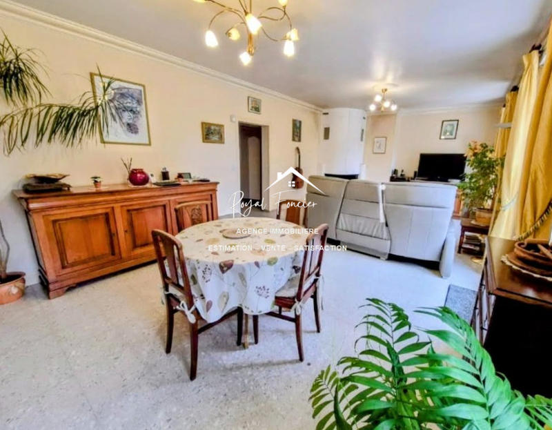 Maison - 192 m² - 11 pièces