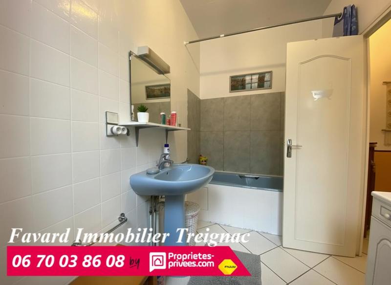 Maison - 1 m² - 7 pièces