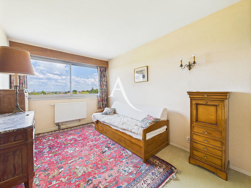 Appartement - 161 m² - 5 pièces