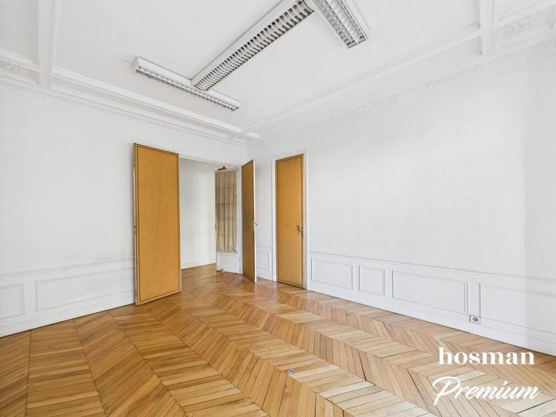 Appartement - 99 m² - 4 pièces