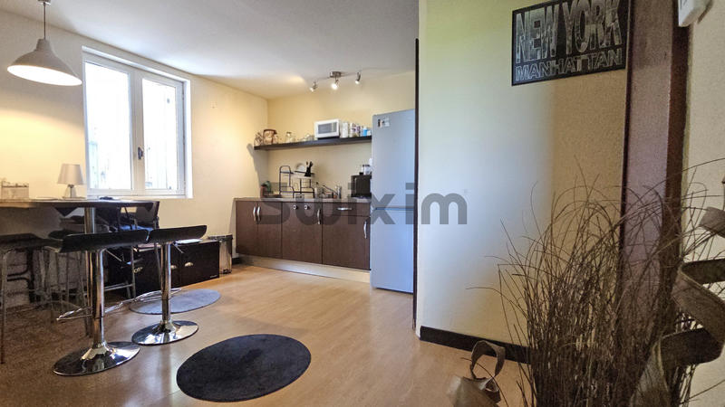 Propriété - 412 m² - 19 pièces