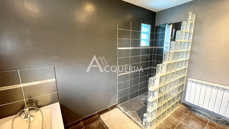 Loft - 100 m² - 4 pièces