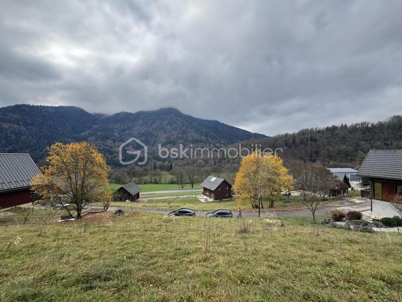 Terrain constructible - 607 m²