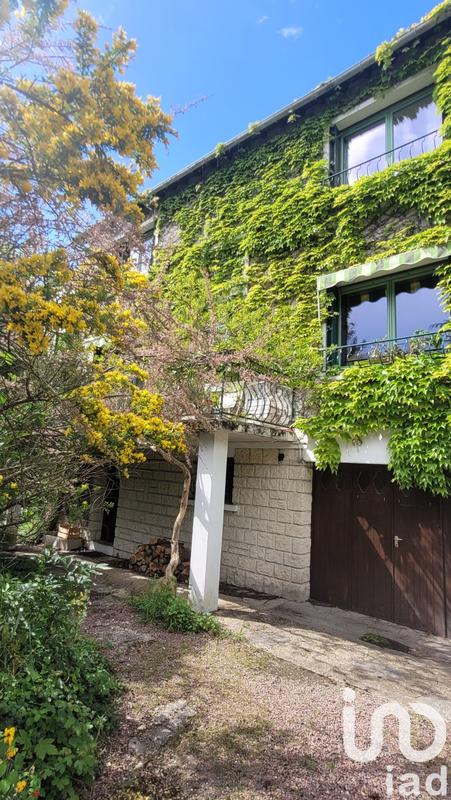 Maison - 260 m² - 9 pièces